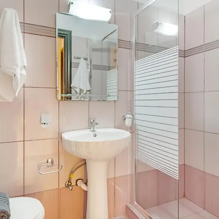 Prolithia 2 Villa *