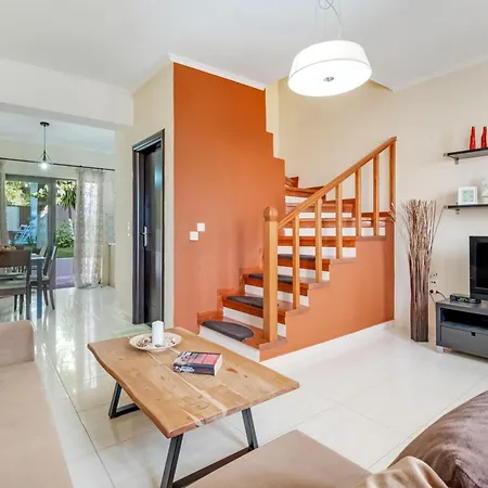 Βίλα Prolithia 2 Βλυχό